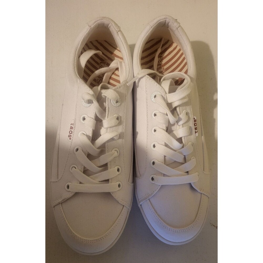 Taos Womens Moc Star Sneaker Size 9.5 White Canvas Lace Up Comfy Walking Shoe - Picture 2 of 6